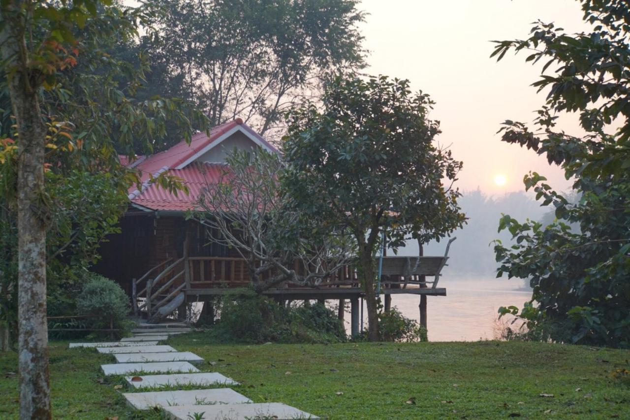 Baanrai Khunya บ้านไร่คุณย่า Ban Huai Maenam Noi Eksteriør billede