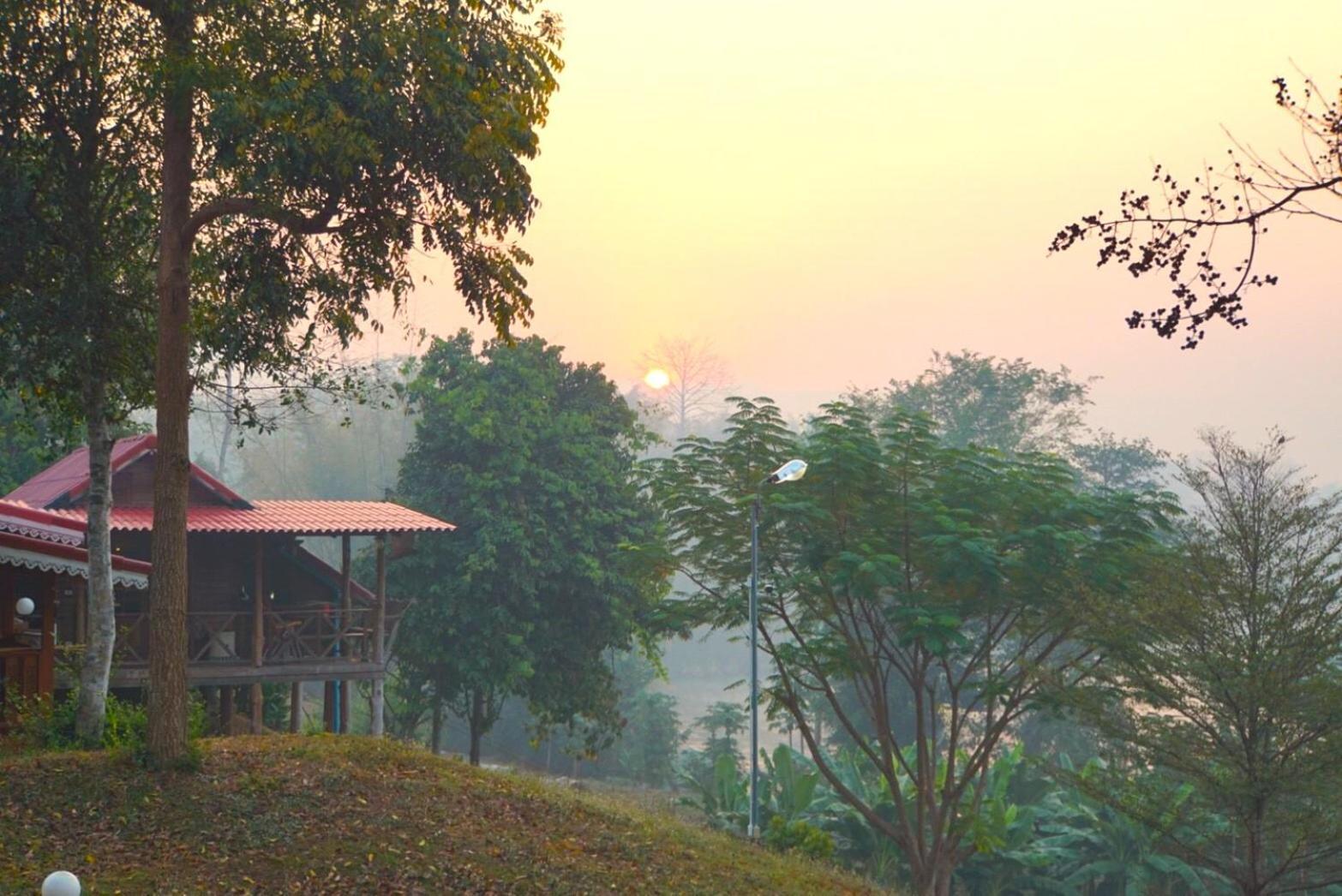 Baanrai Khunya บ้านไร่คุณย่า Ban Huai Maenam Noi Eksteriør billede