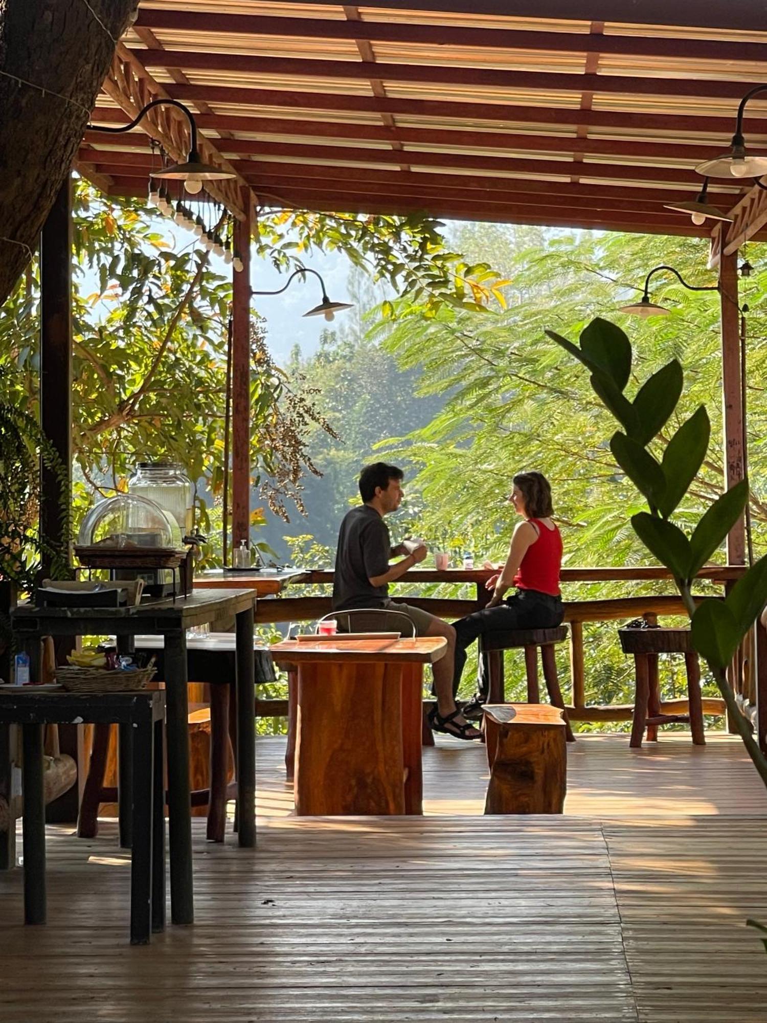 Baanrai Khunya บ้านไร่คุณย่า Ban Huai Maenam Noi Eksteriør billede